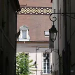 Charming Flat In Historical Centre Διαμέρισμα *