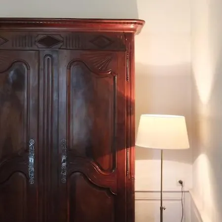 Charming Flat In Historical Centre דירה *