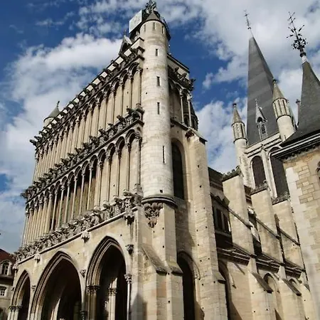 Charming Flat In Historical Centre Apartmán *