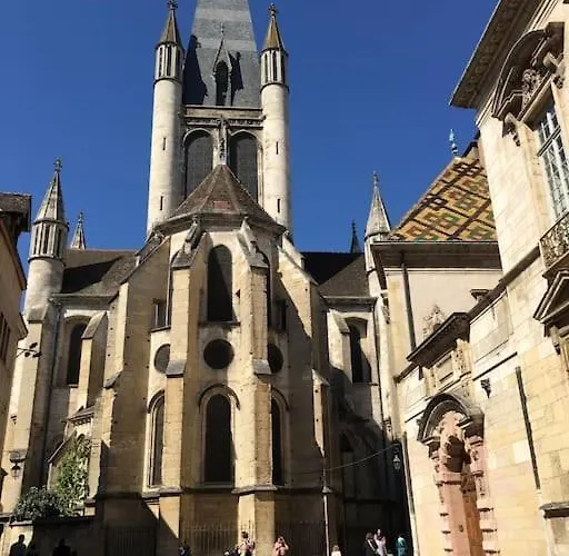 Charming Flat In Historical Centre Apartment