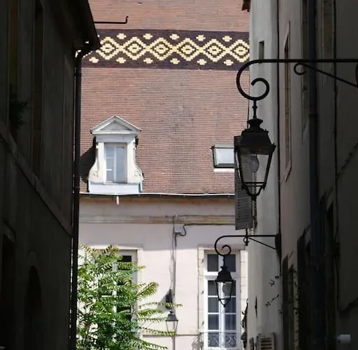 Charming Flat In Historical Centre Διαμέρισμα *